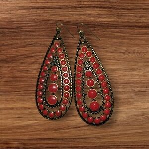 Elegant Red Teardrop Earrings